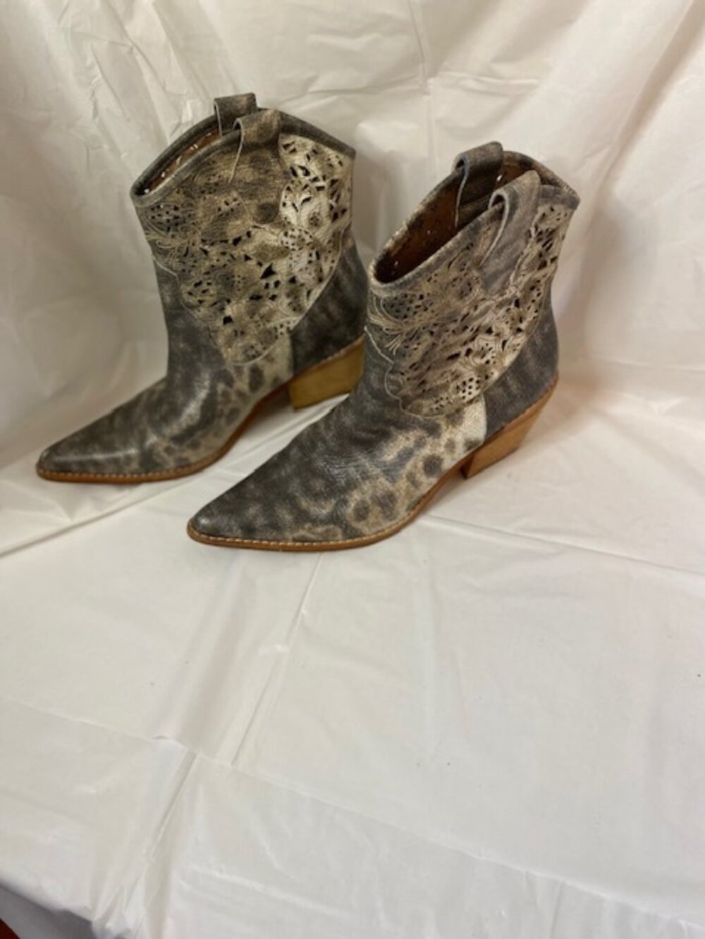 Donald J Pliner Western Leather Boots, Grey Leopard Laser-Cut, women's size 7M